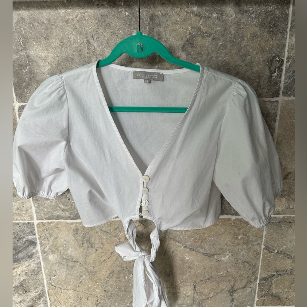 NLW CURRENT FASHIONS Ladies Women’s Size Medium White Blouse Puffy Sleev…